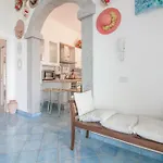 Guesthost - Seaview With Garden & Veranda