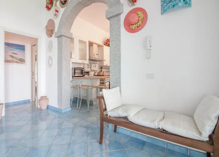 Guesthost - Seaview With Garden & Veranda
