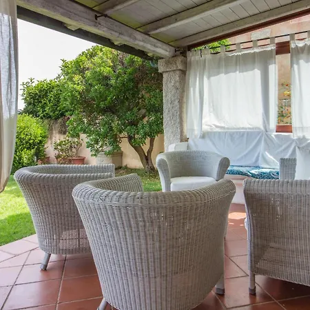 Guesthost - Seaview With Garden & Veranda Palau