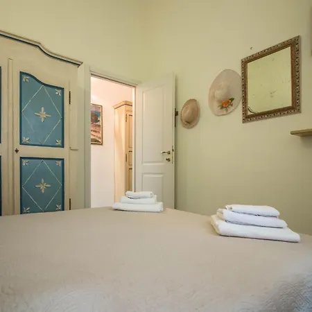 Guesthost - Seaview With Garden & Veranda Appartement Palau